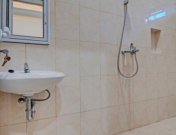 فندق Wisma Pangestu Syariah By Oyo