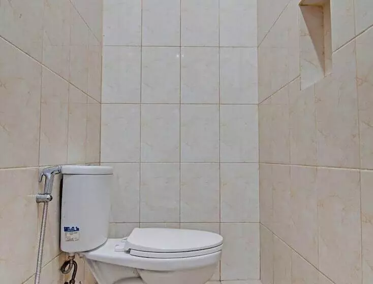 Hotelli Wisma Pangestu Syariah By Oyo