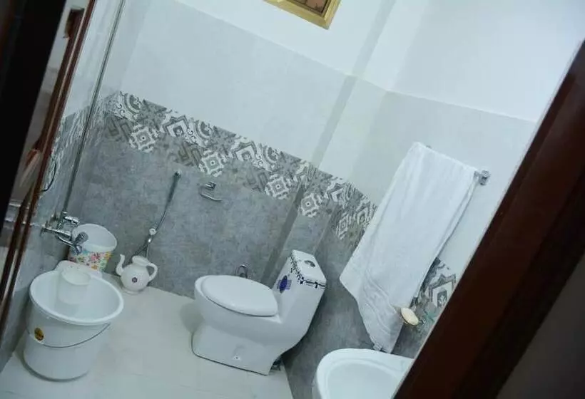 پانسیون Khyber Guest House