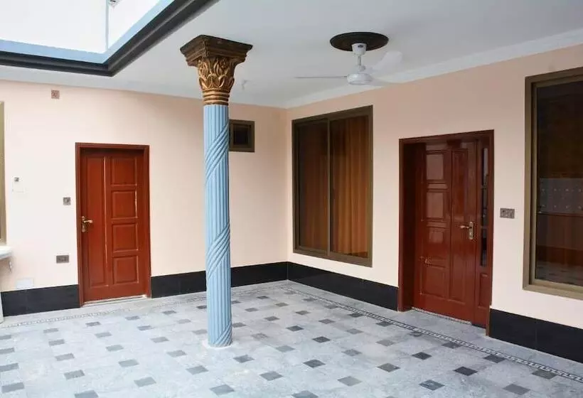 پانسیون Khyber Guest House