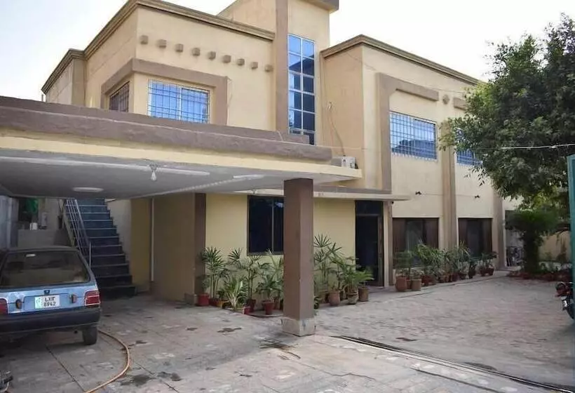 پانسیون Royal Guest House Gilgit