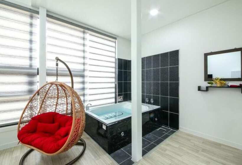 ペンション Taean Hue Place Pool Villa