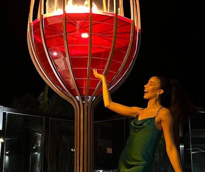 Playa Palmera Beach Resort