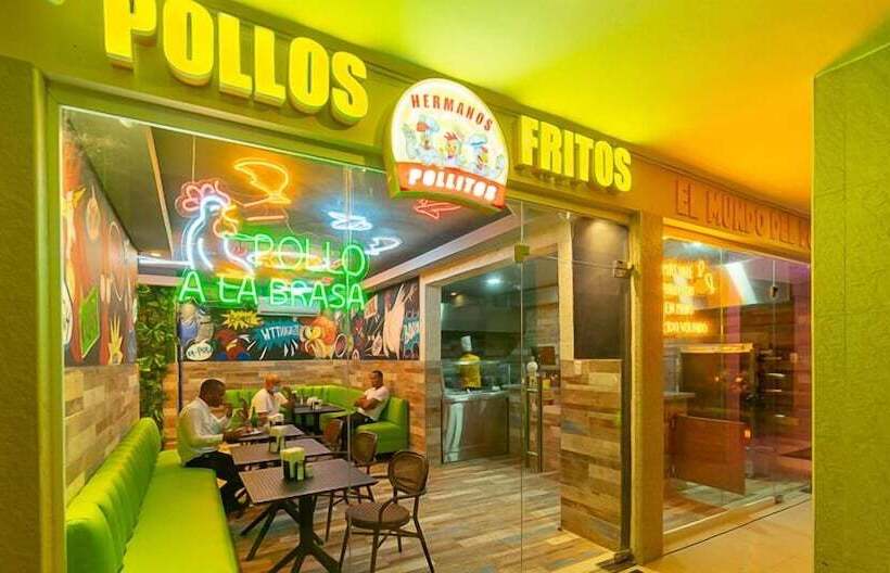 Playa Palmera Beach Resort