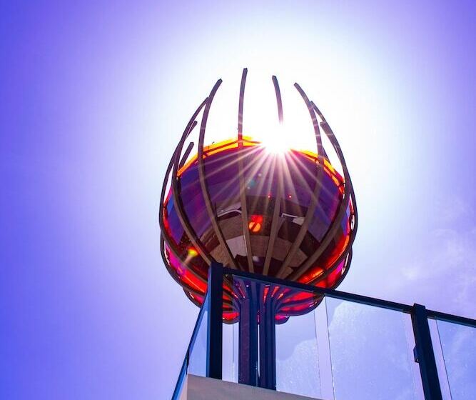 Playa Palmera Beach Resort