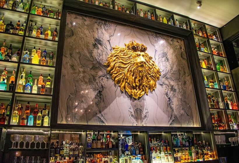 Playa Palmera Beach Resort