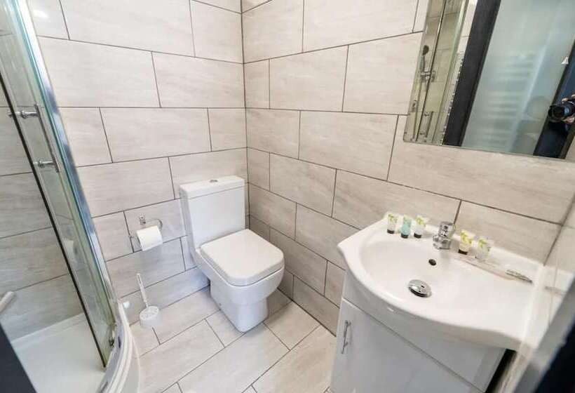 레지던스 Stunning Studio By Queen Elizabeth Hospital