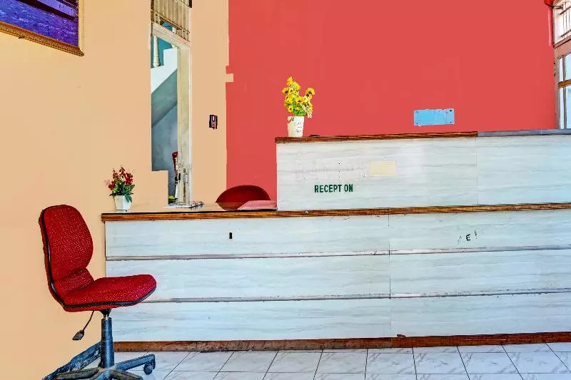 Spot On 91798 Hotel Grand Mutiara