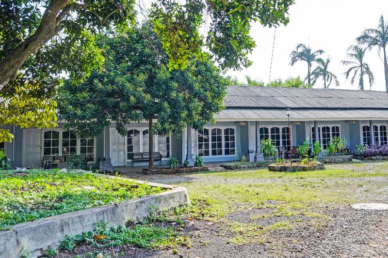 Spot On 91798 Hotel Grand Mutiara