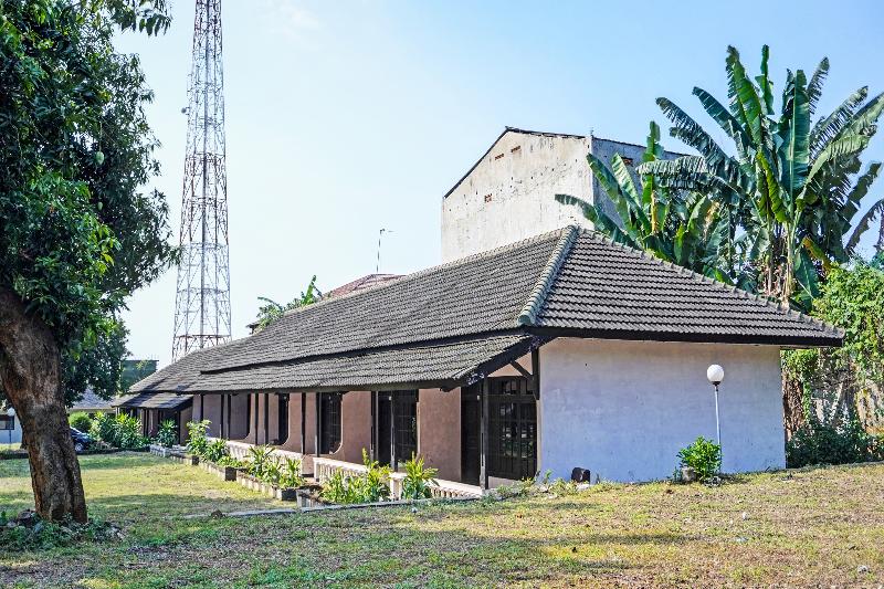 Spot On 91798 Hotel Grand Mutiara