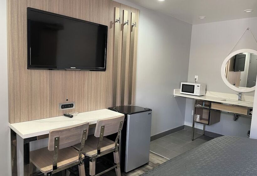 Bronco Motel South Central