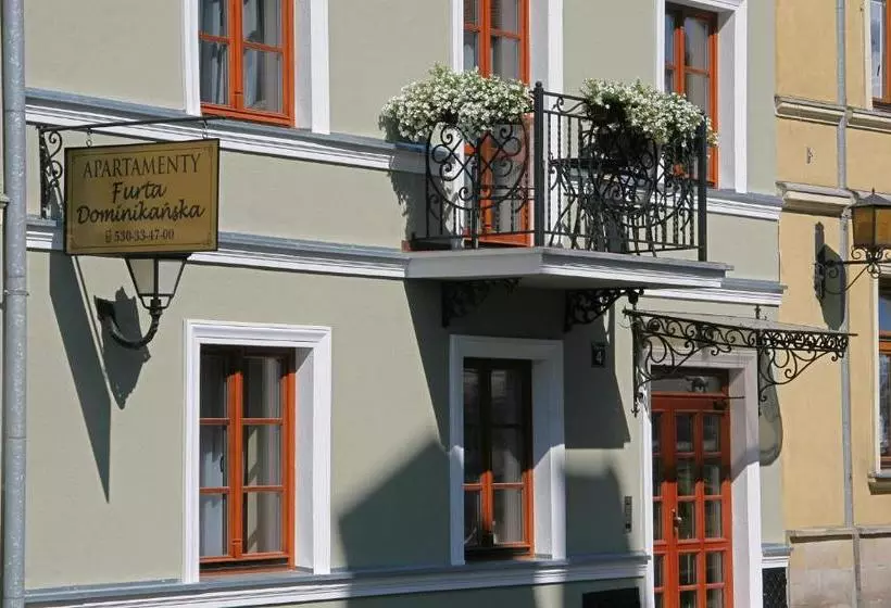 هتل Apartamenty Furta Dominikanska