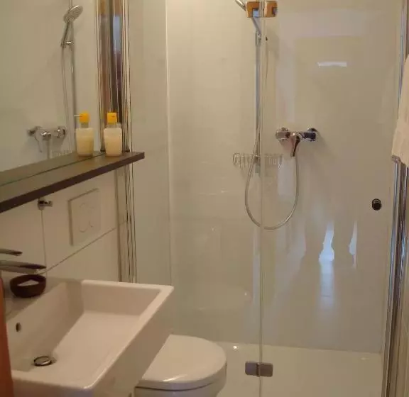 ホテル Appartement Monika Steber