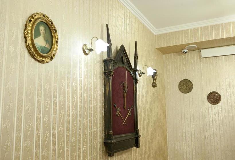 호텔 I Restauracja Castle