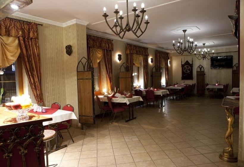 호텔 I Restauracja Castle