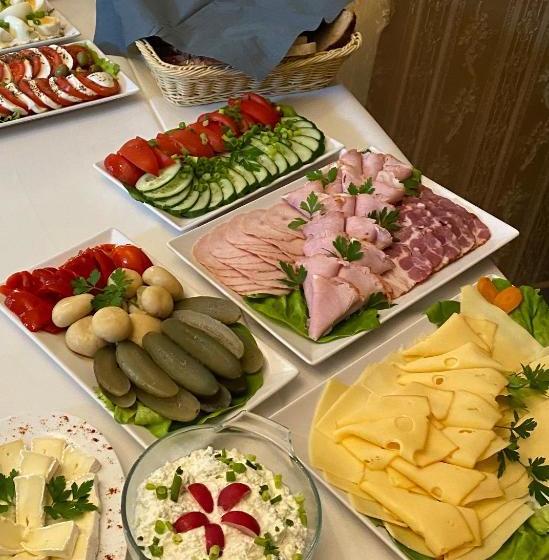 호텔 I Restauracja Castle