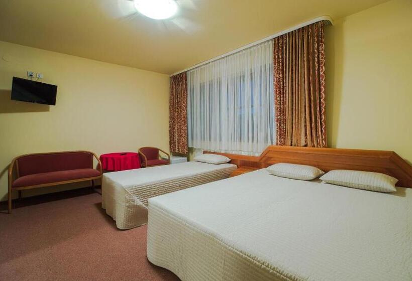 호텔 Dom Wczasowy Kormoran Niechorze 300m Od Plaży