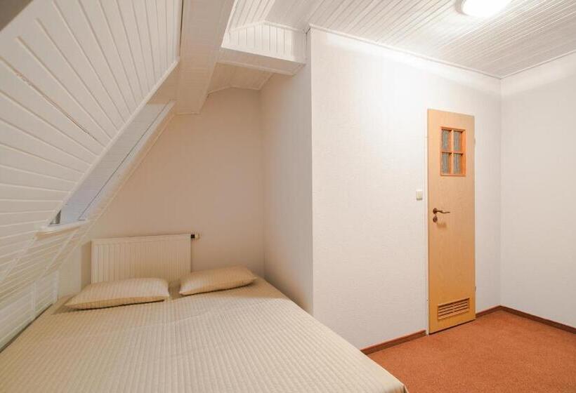 호텔 Dom Wczasowy Kormoran Niechorze 300m Od Plaży