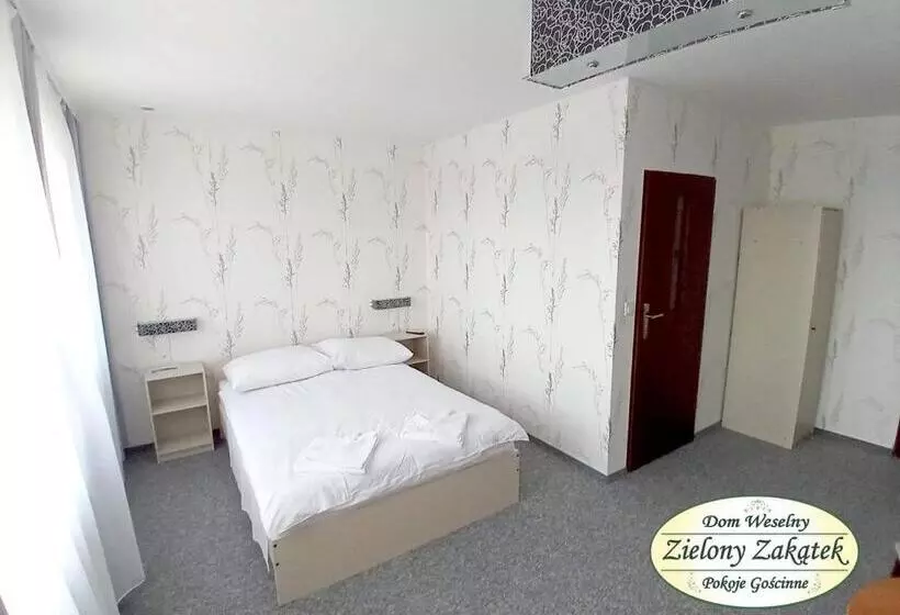 Hotelli Dom Weselny Zielony Zakątek