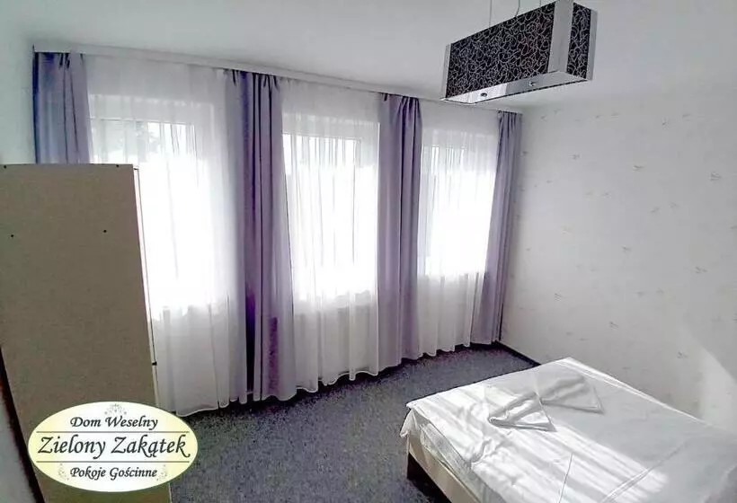 Hotelli Dom Weselny Zielony Zakątek