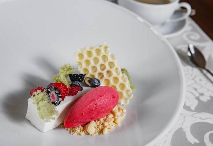 בית מלון כפרי Dwor Choiny