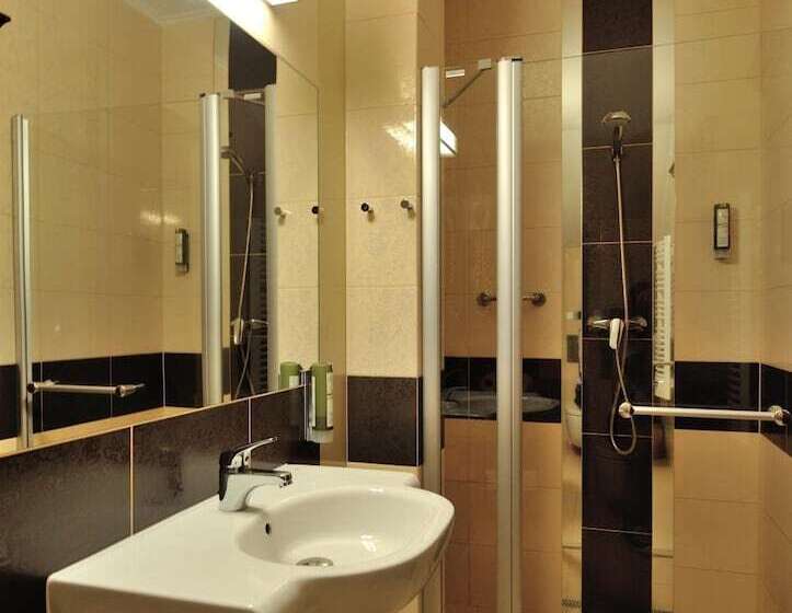 בית מלון כפרי Dwor Choiny