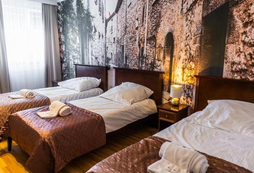 酒店 Dworek Helena