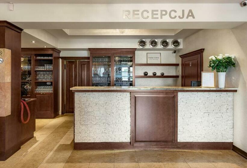 בית מלון כפרי Dwor Choiny