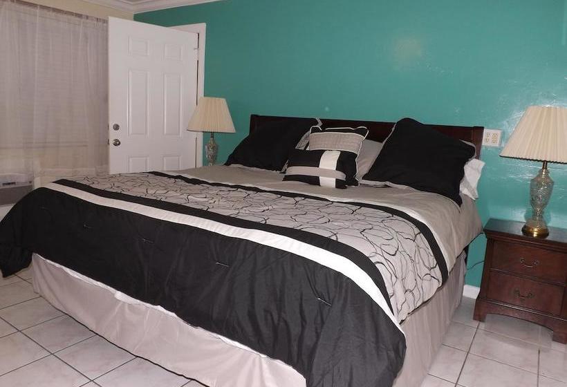 فندق Eamon James Apartments & Suites