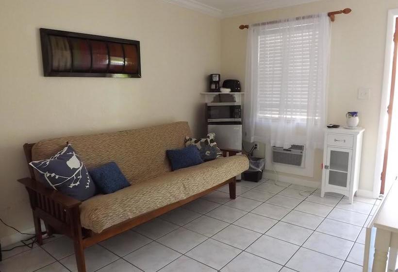 فندق Eamon James Apartments & Suites