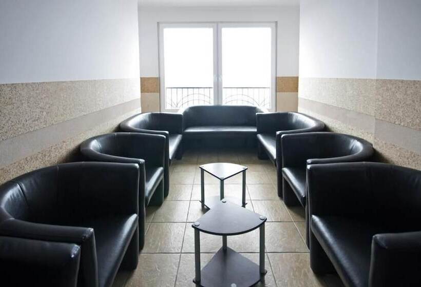 בית מלון כפרי End