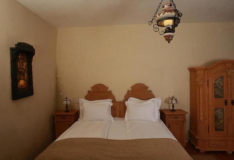 هتل Fronius Boutique Residence