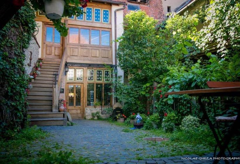 هتل Fronius Boutique Residence