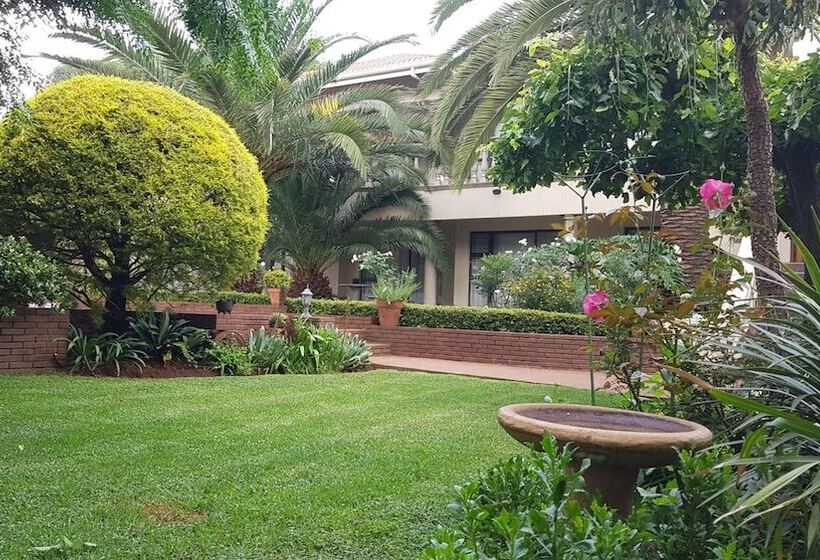 Hotel Homestead Lake Cottage