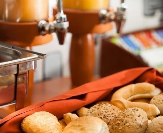 Jade Hotel Ezüsthíd