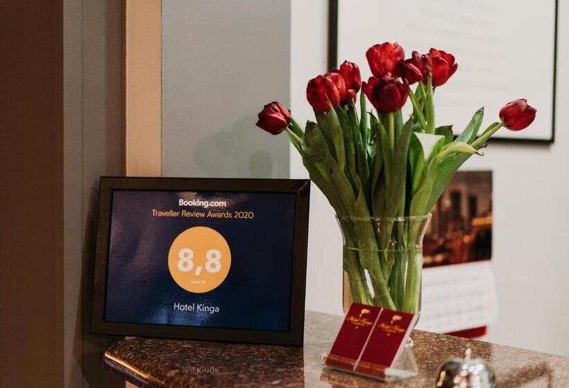 Отель Kinga