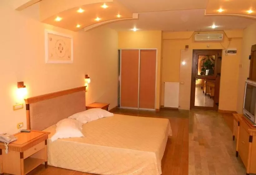 Hotel La Scoica Land