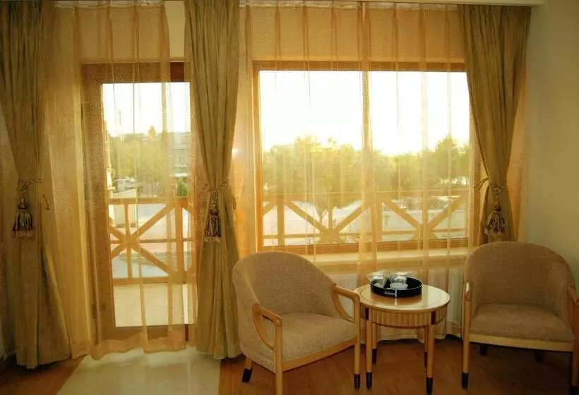Hotel La Scoica Land