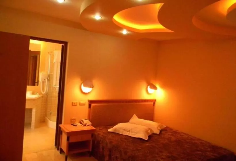 Hotel La Scoica Land