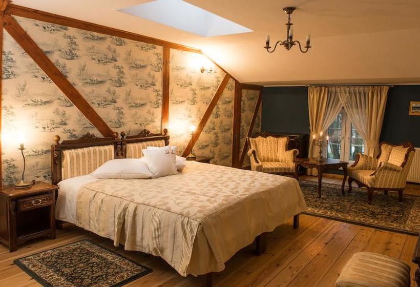 בית מלון כפרי Lisewski Dwór