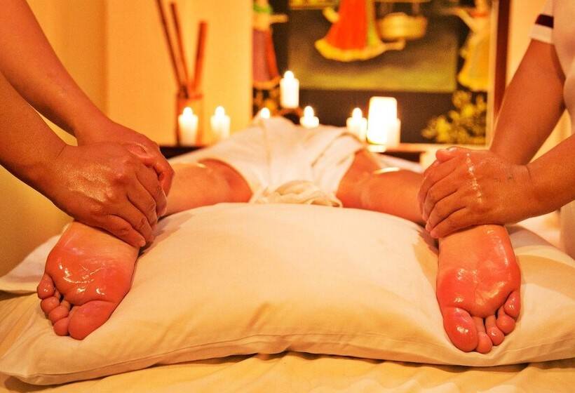 Отель Maravedí