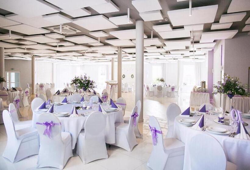 בית מלון כפרי Mużakowski