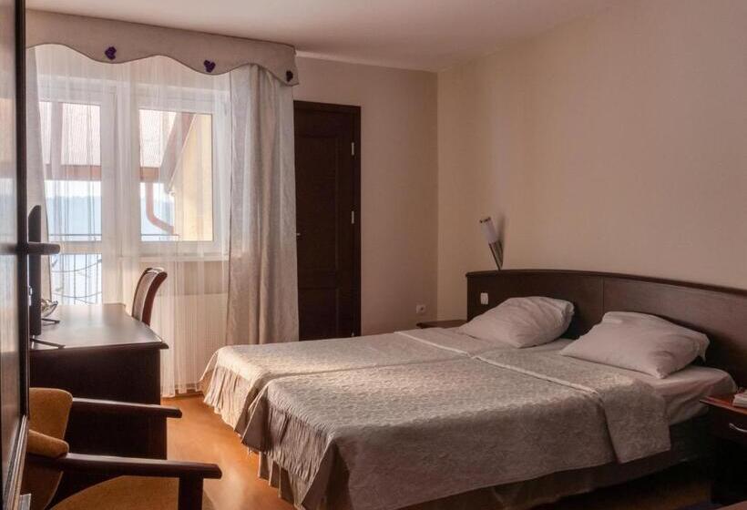 בית מלון כפרי Na Skarpie