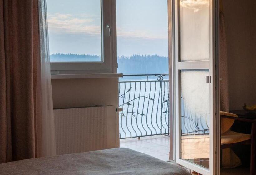 בית מלון כפרי Na Skarpie