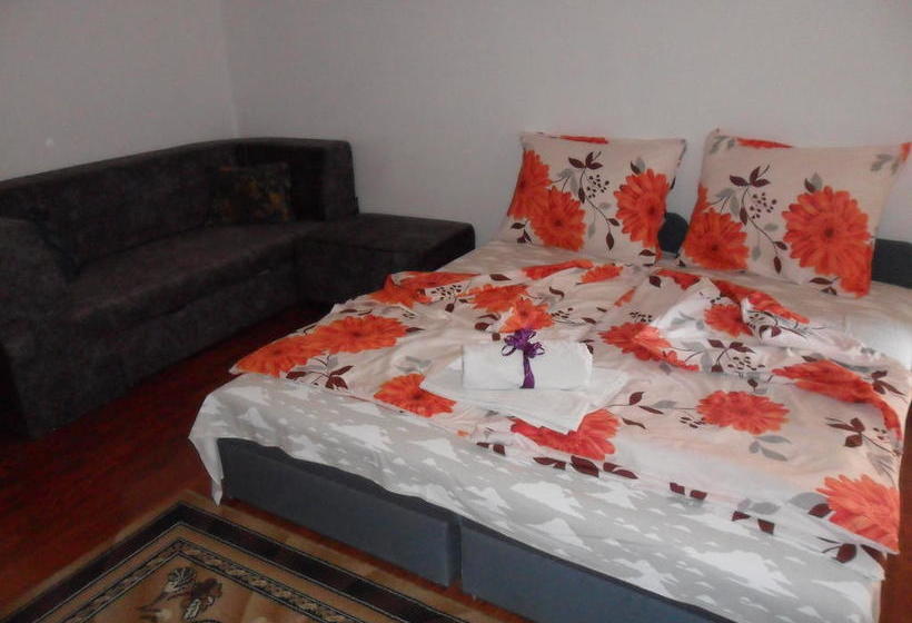 Отель Napsugár Panzió