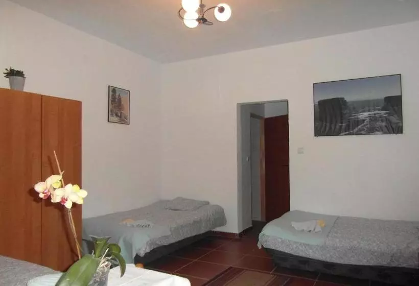 ホテル Villa Banita