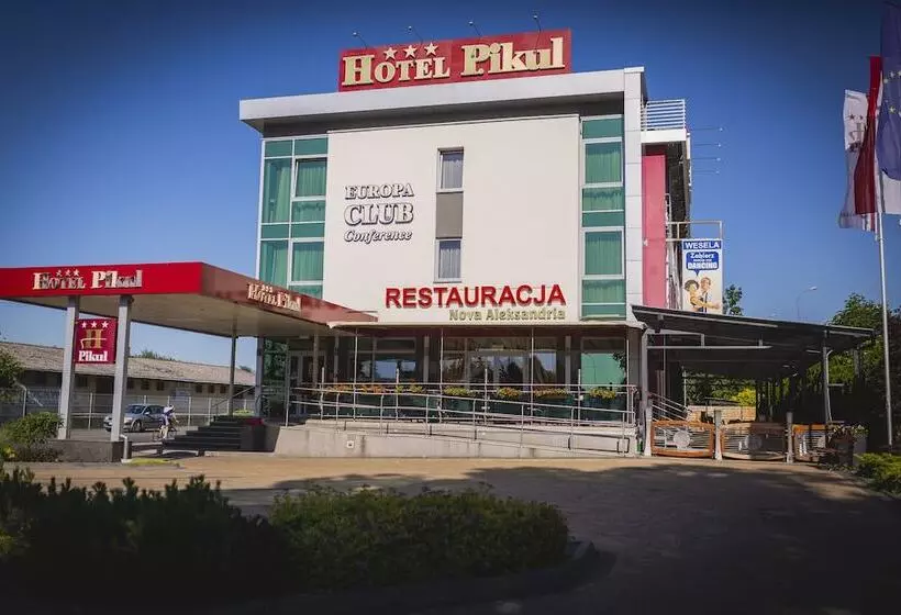 ホテル Pikul
