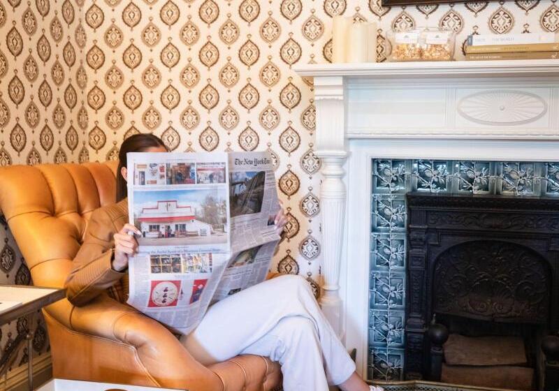 בית מלון כפרי The Inn At Hastings Park, Relais & Chateaux