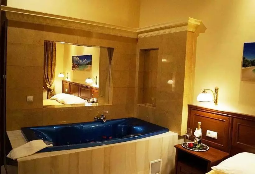 Hotelli Venecia Palace