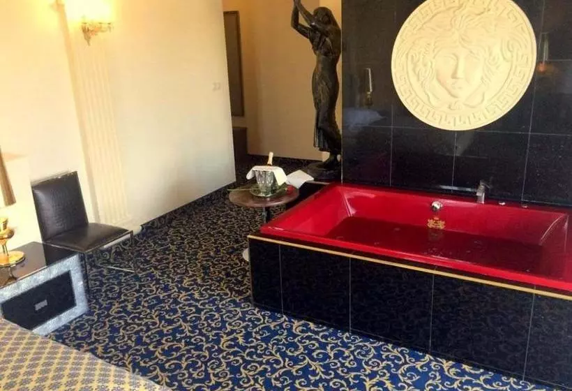 Hotelli Venecia Palace